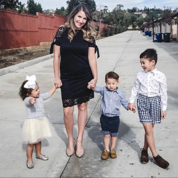 PinkBlush lace maternity dress nwot - Picture 4 of 5